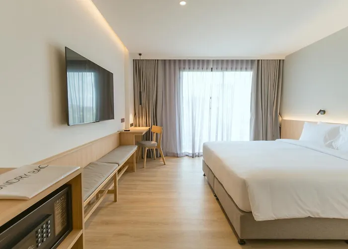 Paak Suvarnabhumi Hotel