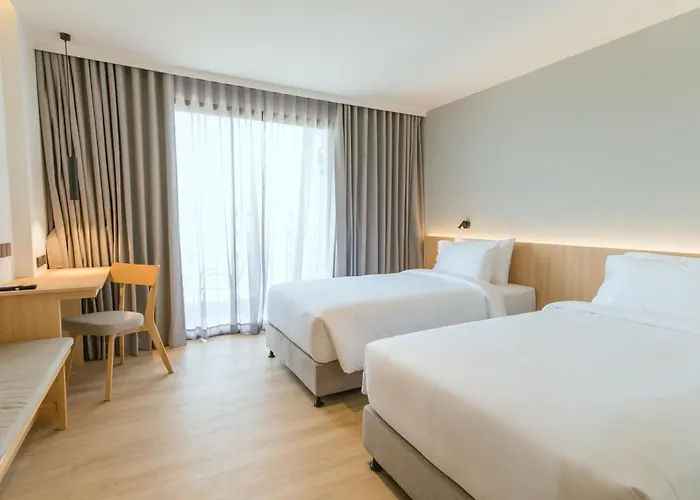 Paak Suvarnabhumi Hotel 4*