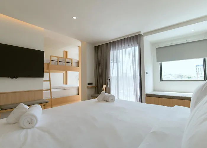 Paak Suvarnabhumi 4*